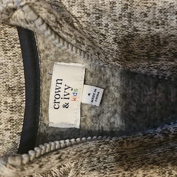 Crown & Ivy-Size 4-Kids Boys Gray Quarter-Zip Sweater - Picture 2 of 4